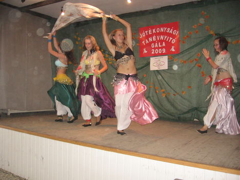 Gypsy dance