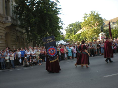 Szekszárd.Szüreti felvonúlás