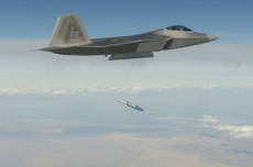 F-22_dropping_GBU-32_051020-F-7709A-002