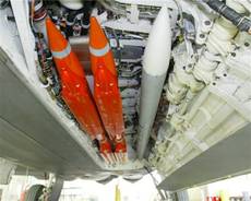 F-22_GBU39B_AIM-120_m02006120800117