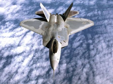 YF22_03-584x438
