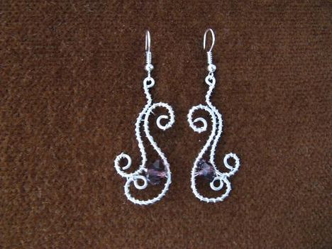 amethyst üveggyöngyös fülbevaló