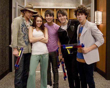 jonasbrothershannahmontana