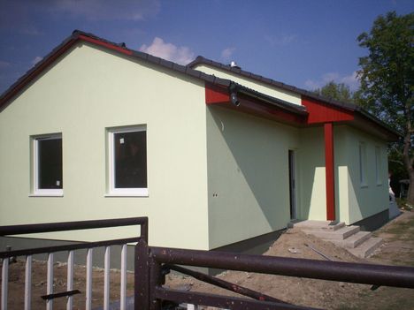 HÁZ 3 002