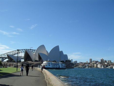 Az Operahaz es a Harbour Bridge