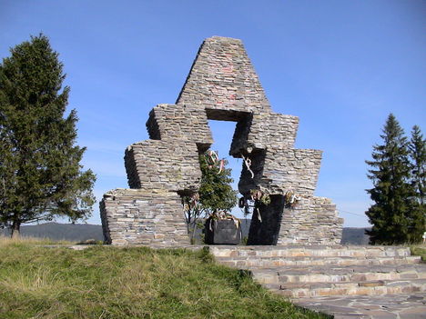 Honfoglalási emlékmű a Vereckei-hágón