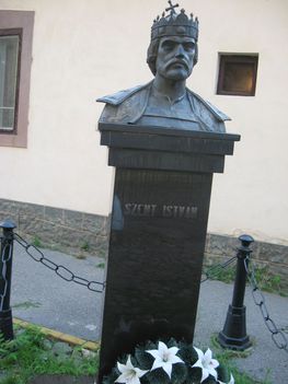 Beregszasz_Szt_Istvan_szobor