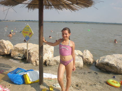 Csajszika
