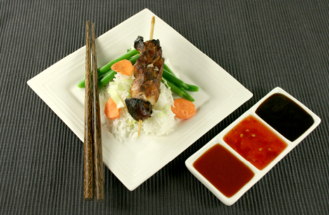 thai étel hagyományos tálalásban