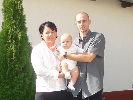 user_9400851_1253619912436_box