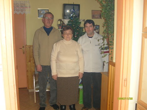 Karácsony 2009 ,férjemmel és a vőmmel