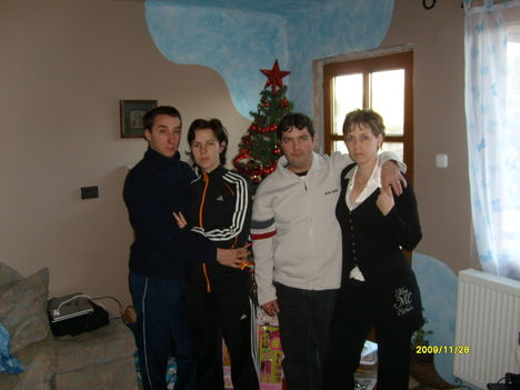 Karácsony 2009,a lányok és párjaik