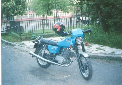 ETZ 250