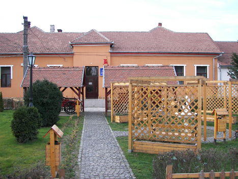 100_5811