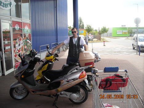 DSCN1863itis a csaba centerbe bekes csaban