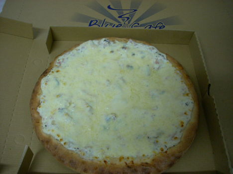 carbonara pizza