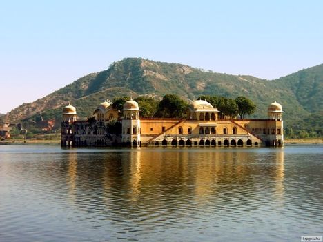 Vizi Palota, Jaipur, India[1]