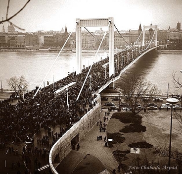 Budapest anno - Erzsébet-híd átadás