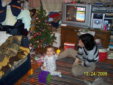A lányom és Eszter első karácsonya 2009