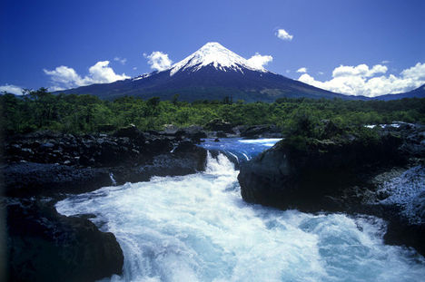 Scenic-Salto-del-Petrohue-Osorno-Volcano-Chile