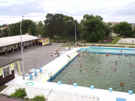 Szikora György sporttelep - termálfürdö 2