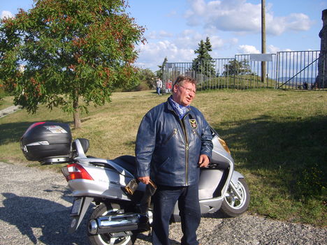 S6000883