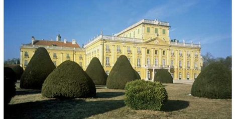 Fertőd Esterházy-kastély udvari homlokzat