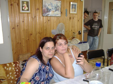 család 037