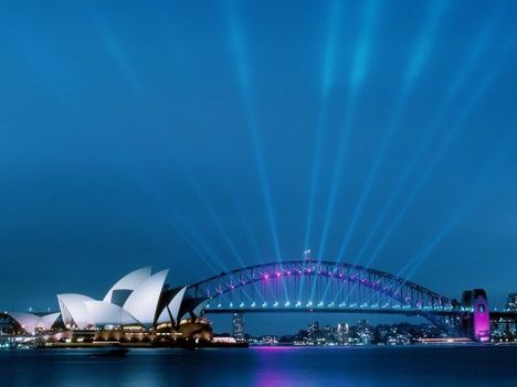 Sydney-Opera-House-and-Harbour-Bridge-at-Dusk-Australia