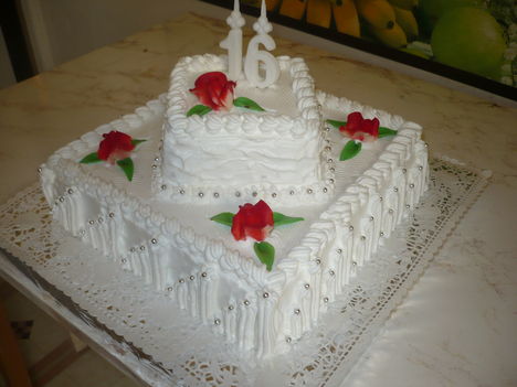 Emeletes torta