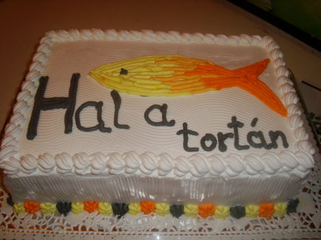 Hal a tortán torta