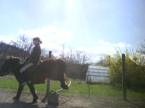Sanyiiii^^ 