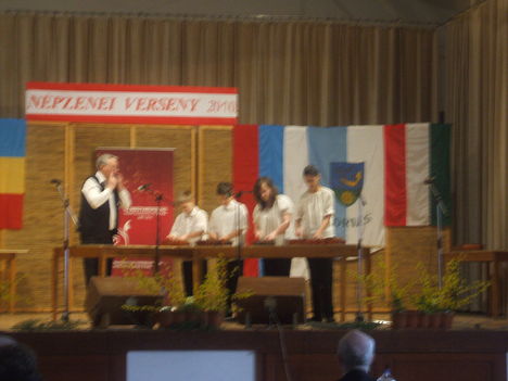Népzene Ünnepi Hete Csorvás 2010 március 20-27  Fellépés