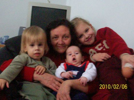 Nagymama és unokái