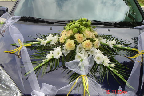 esküvők és a  kegyelet virágai 4