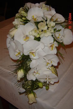 esküvők és a  kegyelet virágai 7