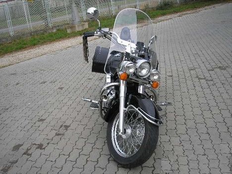 HONDA  SHADOW (1)