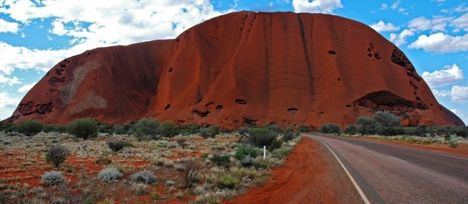Uluru - a maorik szent hegye - Ausztrália