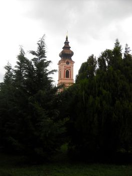 a szerb pravoszláv templom tornya