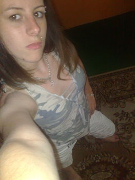20100610780