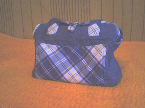 DSC00890Az első foltos táskám