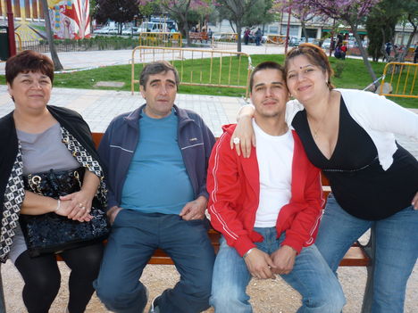 lanyom es a romi fiam