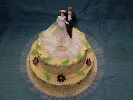 2 emeletes fehér csokis torta