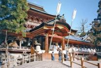 1249993944_thumb_IwashimizuHachimangu