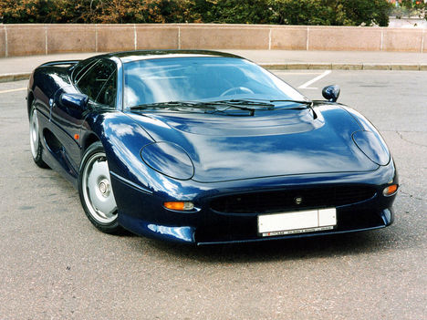 jaguar_xj220_r19