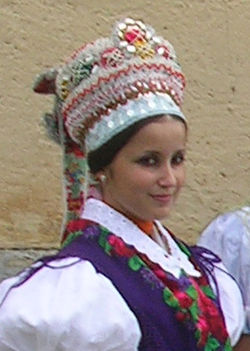 05 Menyecske