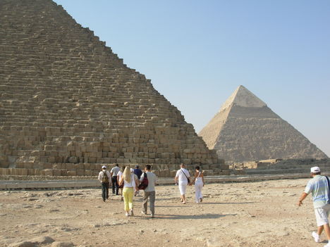 Giza piramisok