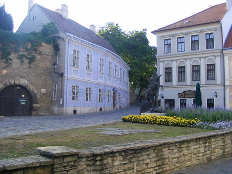 Győr163