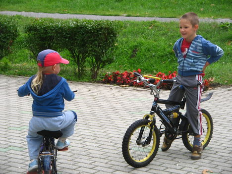 Bringázunk