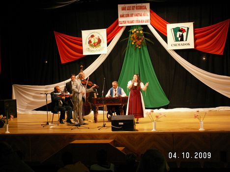 X.Öszirózsa Magyar nóta énekesek versenye-Ipolynyék Felvidék 2009